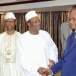 Coup de tonnerre politique : 40 partis interdits et leurs sièges fermés en Guinée