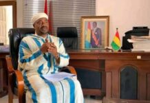 Enlèvement nocturne à Dinguiraye : la mère de Tibou Kamara emmenée par des inconnus en pleine prière