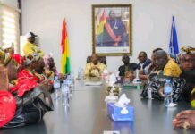 Port Autonome de Conakry: Le Directeur Général Aly Koïta reçoit des mareyeuses