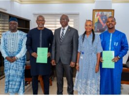 Rio Tinto Guinée signe un protocole d’accord avec l’AGER pour soutenir l’électrification rurale le long du corridor de Simandou