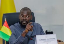 OR BRUT INTERDIT À L’EXPORTATION : MAMADI DOUMBOUYA IMPOSE UNE RÉVOLUTION MINIÈRE ET SOMME LES COMPAGNIES DE RAFFINER EN GUINÉE