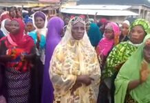 Foumbadou « Lola » : des femmes dans la rue pour dénoncer une « victoire confisquée » et réclamer le respect du verdict des urnes