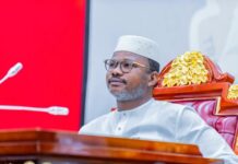 Guinée : Dr Dansa Kourouma élevé à la dignité de Grand Officier de l’Ordre national du Colatier