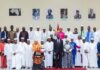 Devant les anciens conseillers du CNT, Mamadi Doumbouya rend hommage à leur engagement et dévoile une distinction nationale