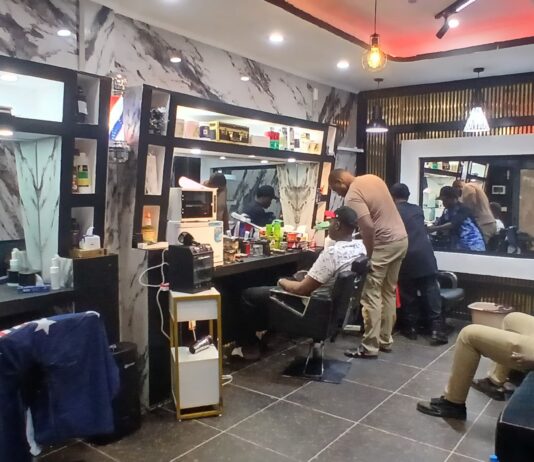 Conakry : Le salon « Amos Coiffure » inaugure ses nouveaux locaux à Lambanyi